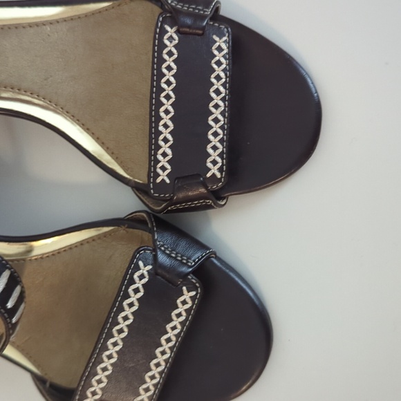 SOFT STYLES HUSH PUPPIES HEELED SANDAL - Picture 5 of 9